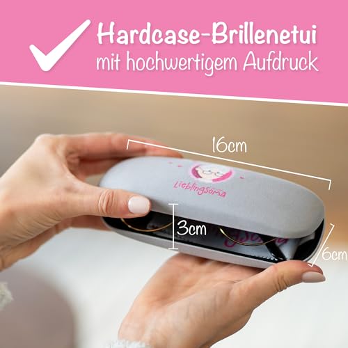 Oma Weihnachtsgeschenk – Oma Brillenetui + Microfaser Brillenputztuch mit Oma Aufdruck inkl. GRATIS Karte – Brillenetui Geschenk – Oma Geschenk – Brillenputztuch Geschenk – Geschenk für Oma von MyOma - 3