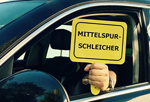 ARTICOO Mittelspurschleicher - Spruch Schild für's Auto | Lustiges Provokantes Funschild als Ergänzung für Autoaufkleber | Autoscheibe ADAC Rechtsfahrgebot - 3